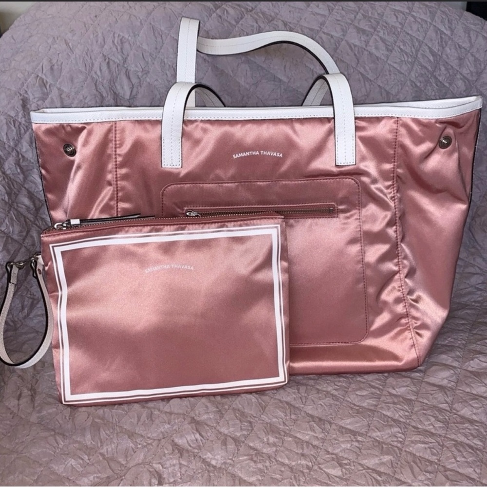 Samantha Thavasa Tote